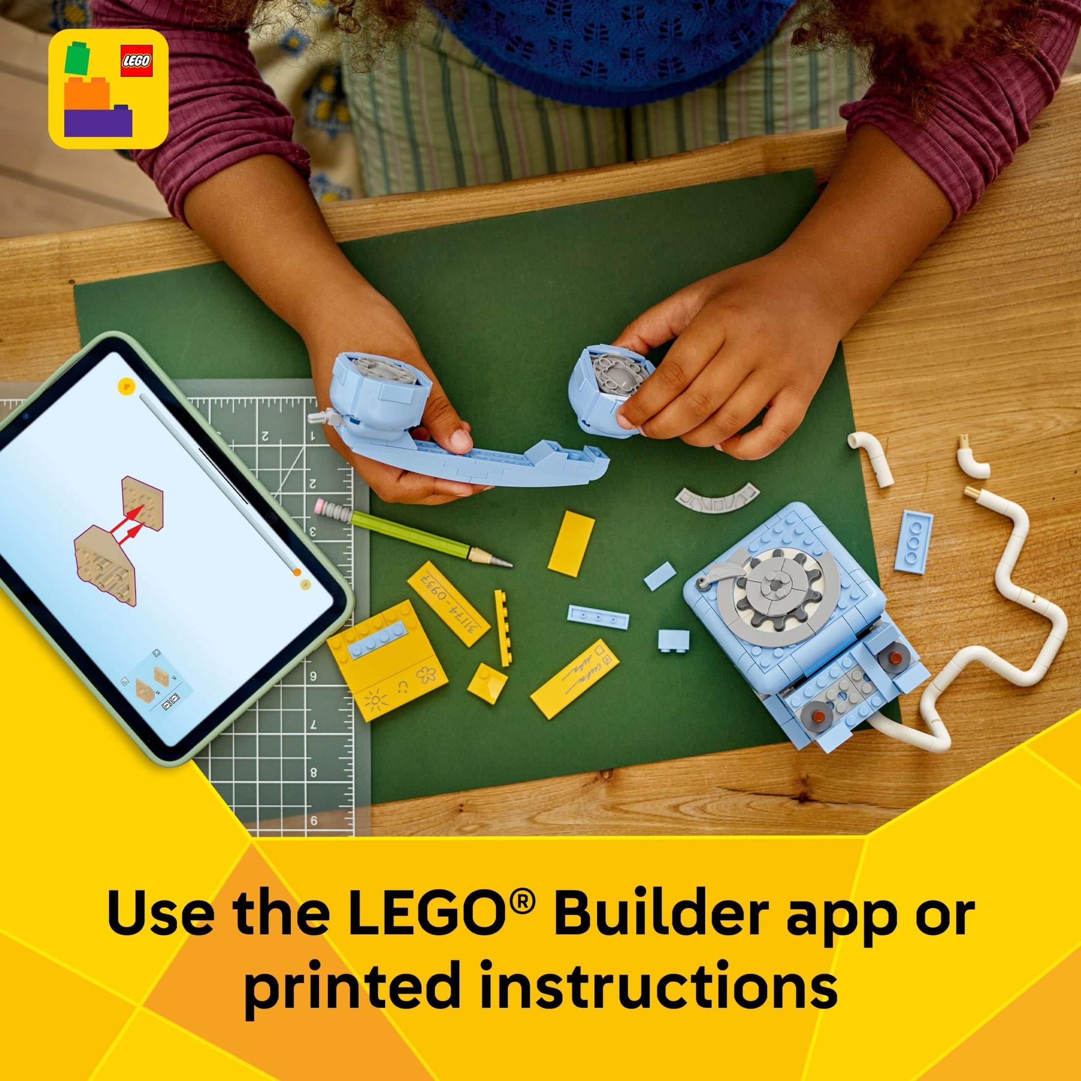LEGO Creator 3 in 1 Retro Telephone Building Toy - Home Decor for Bedroom or Kids Room - Kids Toy for Girls & Boys, Ages 8+ - Gifts for Birthdays - 31174