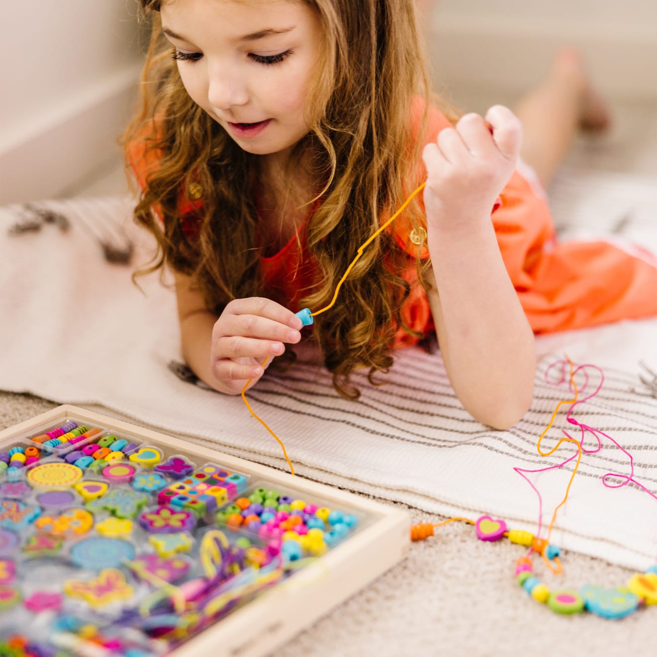 Melissa & Doug Created by Me! Bead Bouquet Wooden Jewelry-Making Kit – 220+ Beads