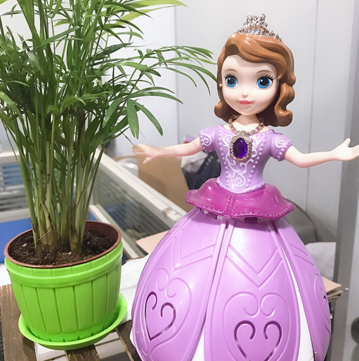Snow  Girls Musical Dancing Doll