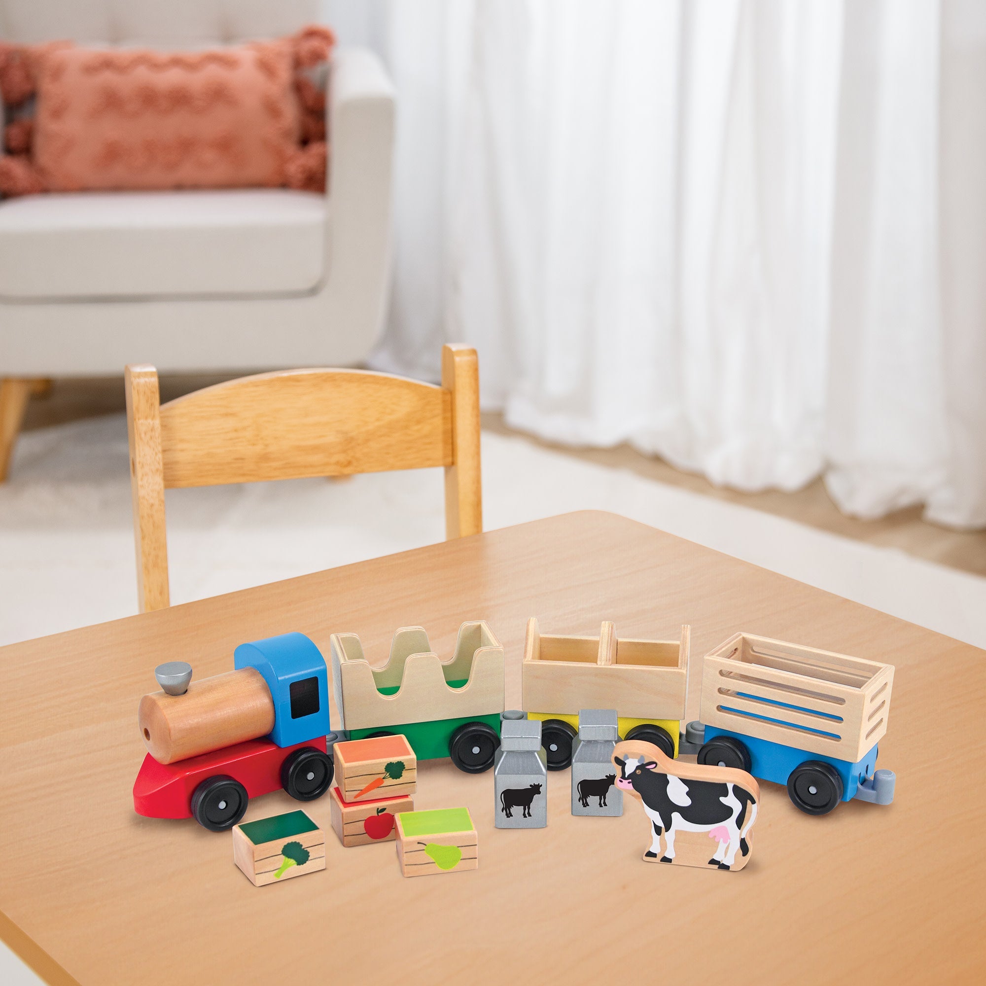 Melissa & Doug Wooden Farm Train Set with 3 Linking Cars
